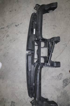 FORD RANGER 2.5 TDCİ ÇIKMA PARÇA  2013-2015 GÖĞÜS DEMİRİ